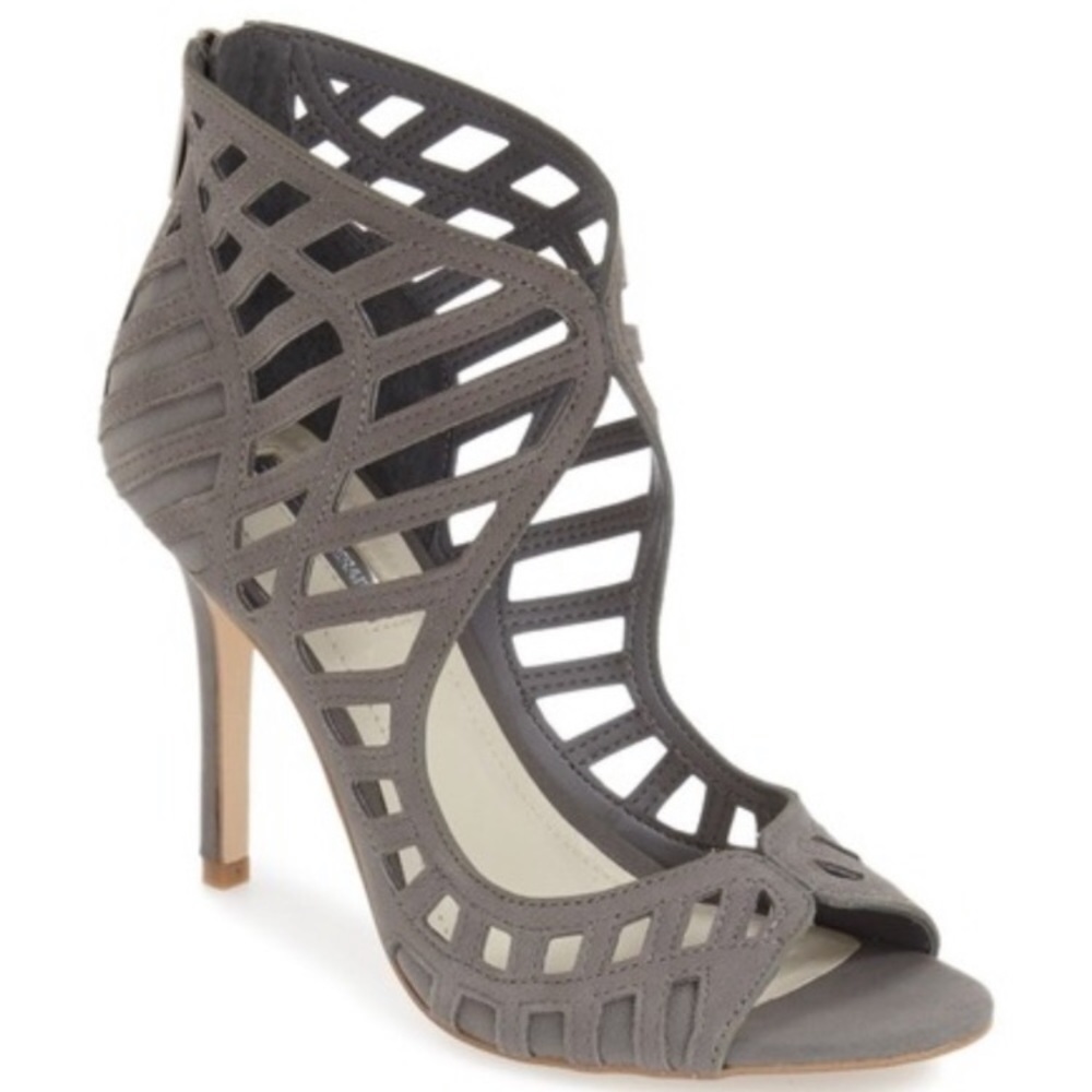 BCBGenertion Gray Heels - sz 6.5